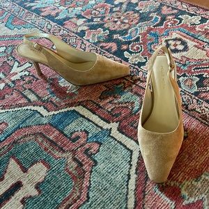 Lemme Moda slingback suede tan kitten heel